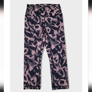 Size 6 - Lululemon Wunder Under Crop (High-Rise) *Full-On Luxtreme 21"